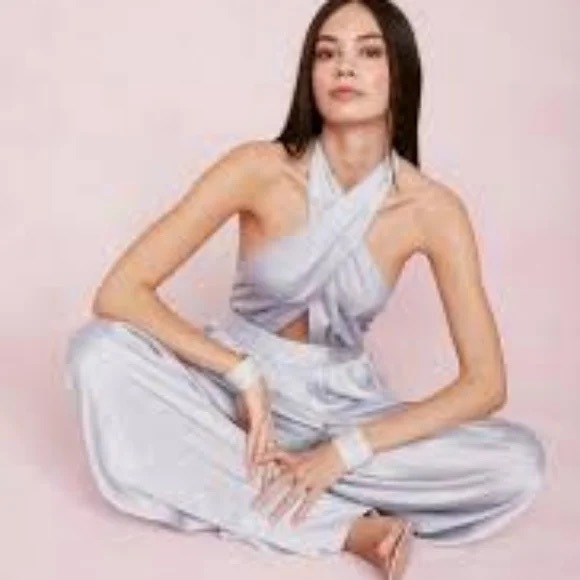 Nasty Gal oh what a night satin halter pale blue silver culottes palazzo jumpsui - Picture 2 of 8